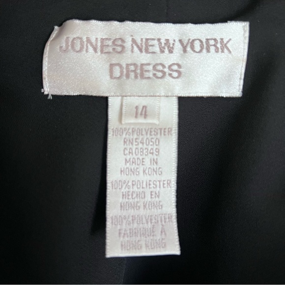 Vintage Jones New York Elegant Black Sleeveless Blouse - Picture 2 of 7